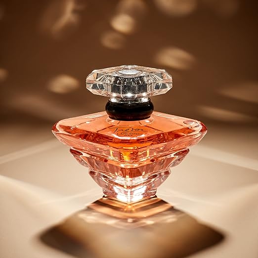 Tresor Perfume By Lancome for Women 1 oz